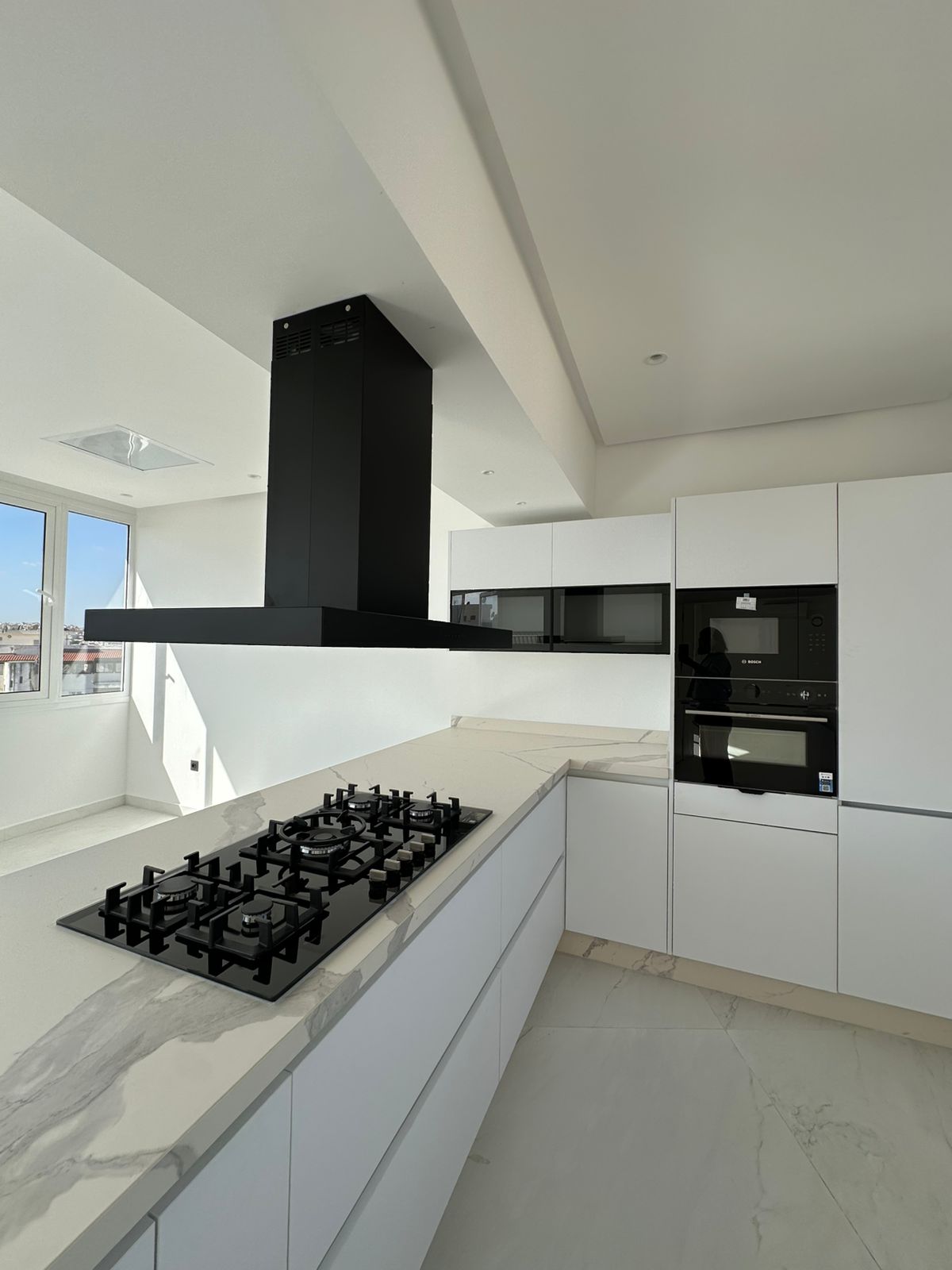 Penthouse-a-vendre-rue-marrakech-vue-montagne