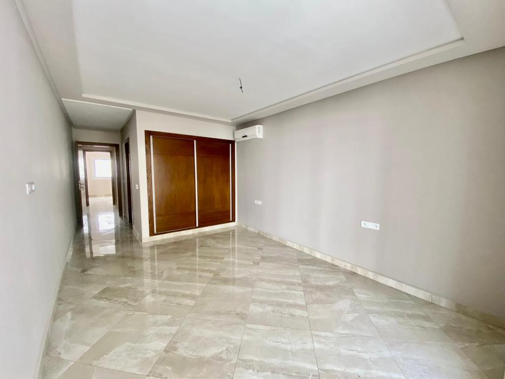 Appartement à louer – Nejma, Centre-ville Tanger - Miniature 3
