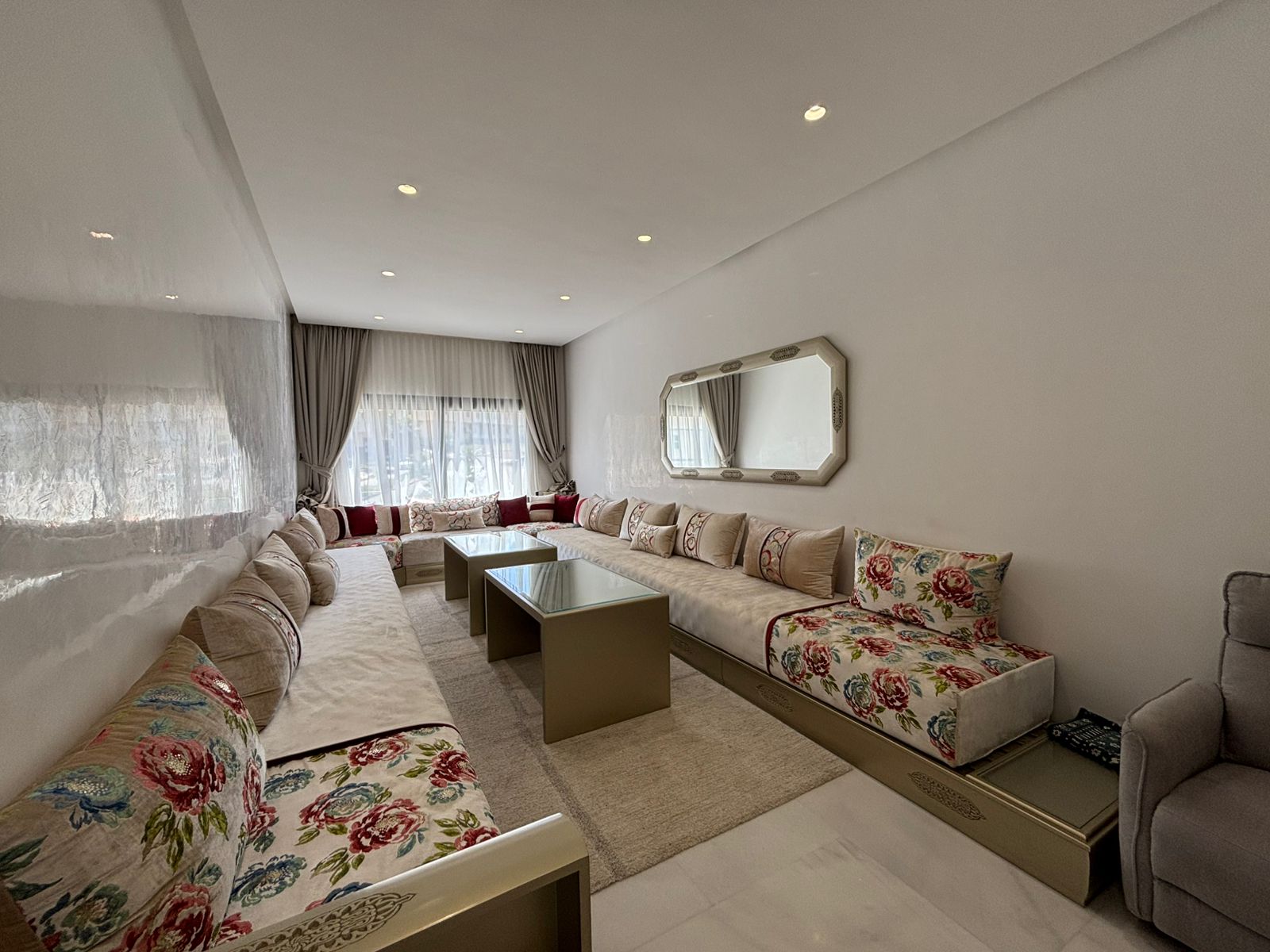 À VENDRE – Superbe Appartement Meublé à Malabata Hills