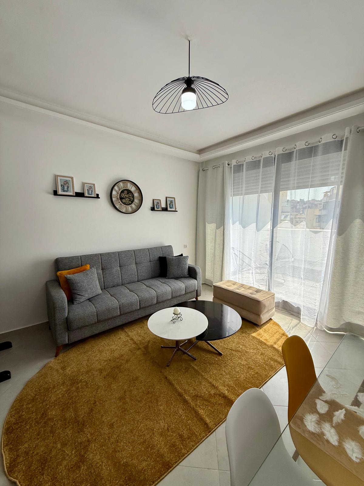 Élégant appartement meublé à Kawassim - Miniature 1