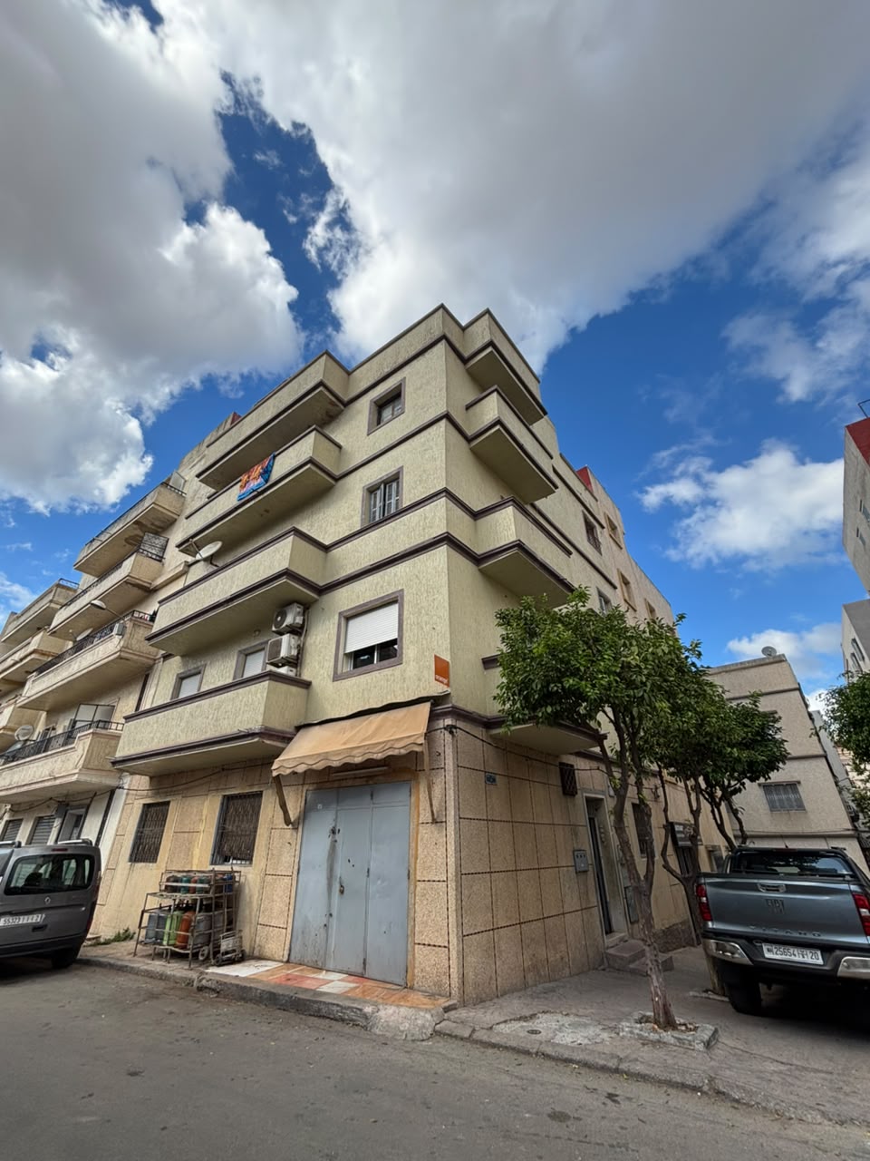 Maison R+3 à vendre au quartier Boughaz